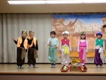 年長組　劇「ありばばととうぞく」