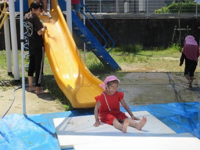 年長さん　水遊び どろんこ遊び・水遊びって楽しいね！ | 園からのお知らせ | さくのこども園 | 安城市こども未来事業団